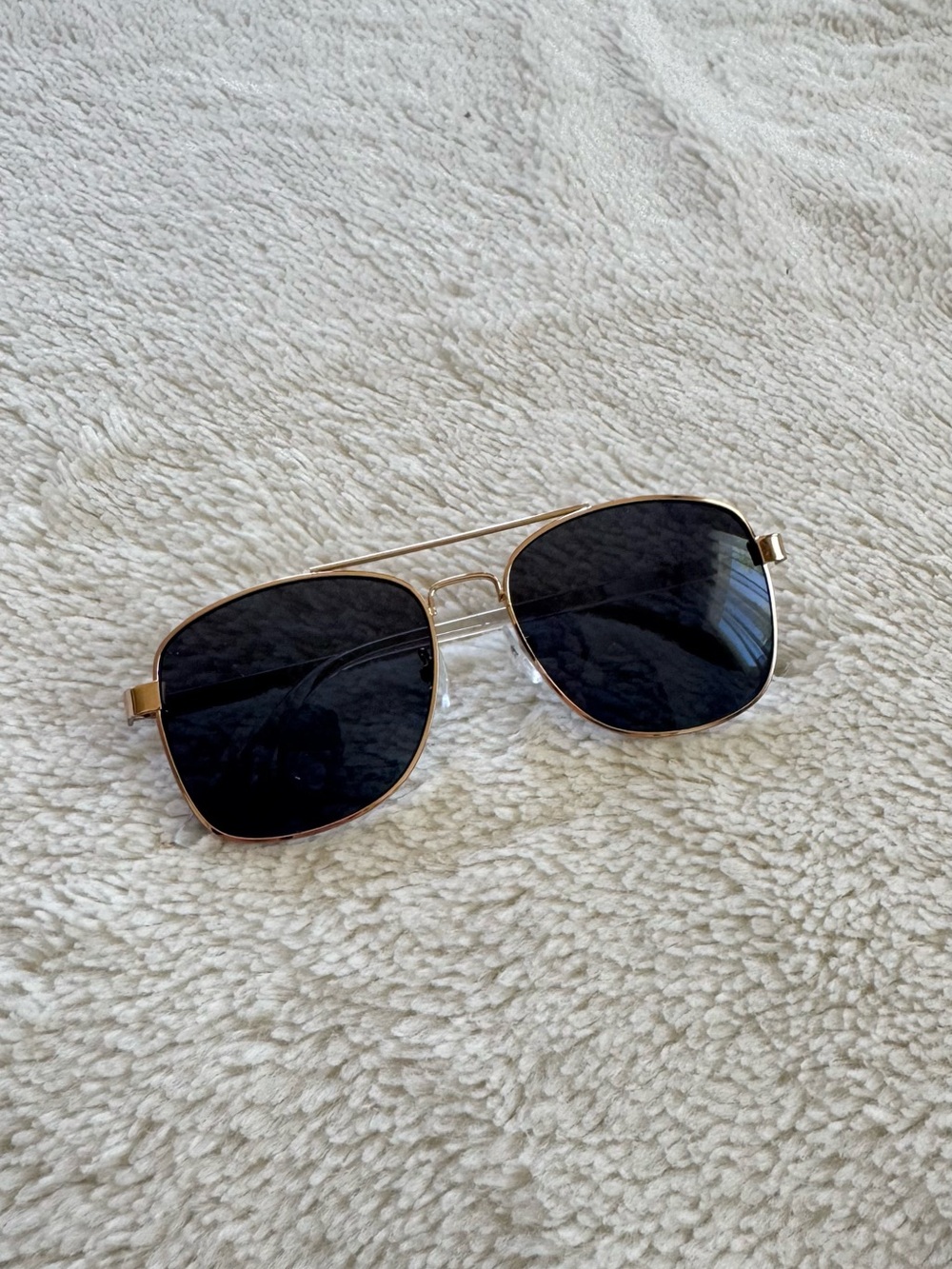 J.Crew Men's Gold Frame Sunglasses with Black Lenses